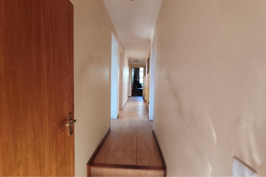 4 Bedroom Property for Sale in Leeuwenkloof North West
